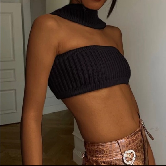 New just in Y2K High quality knit halter crop top in color BLACK - Picture 1 of 8